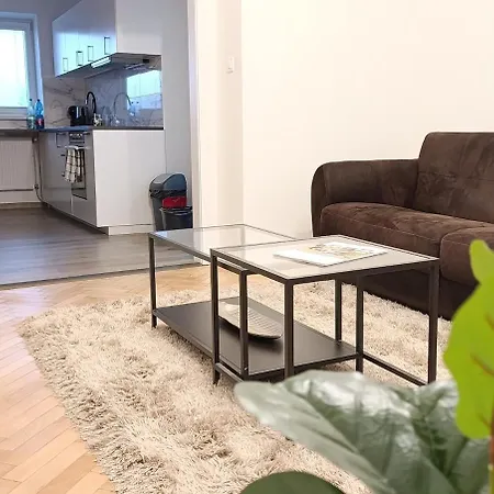 Lägenhet Modern Flat Near Centre & Hospital - Free Parking Nitra
