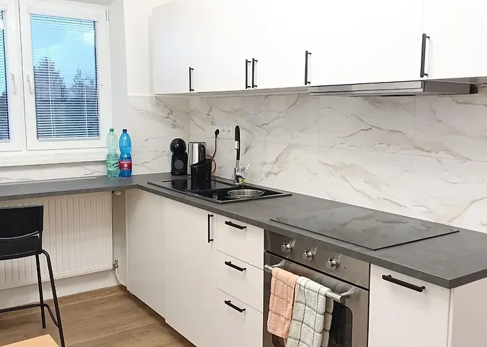 Modern Flat Near Centre & Hospital - Free Parking * Nitra
