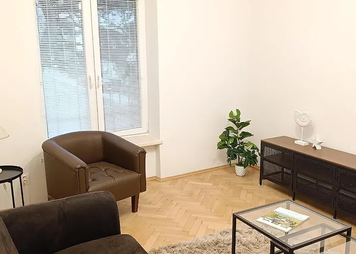 Modern Flat Near Centre & Hospital - Free Parking Nitra